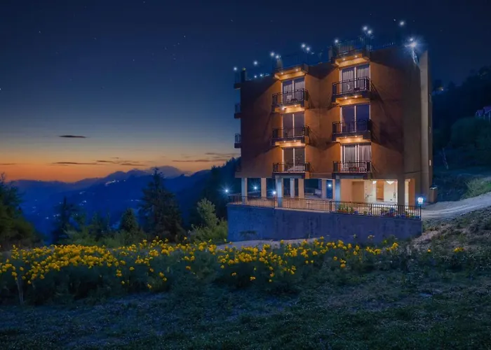 The Mountains Breeze Retreat I Couple Friendly I Balcony I Charvi Retreat I Kufri By Exotic Stays