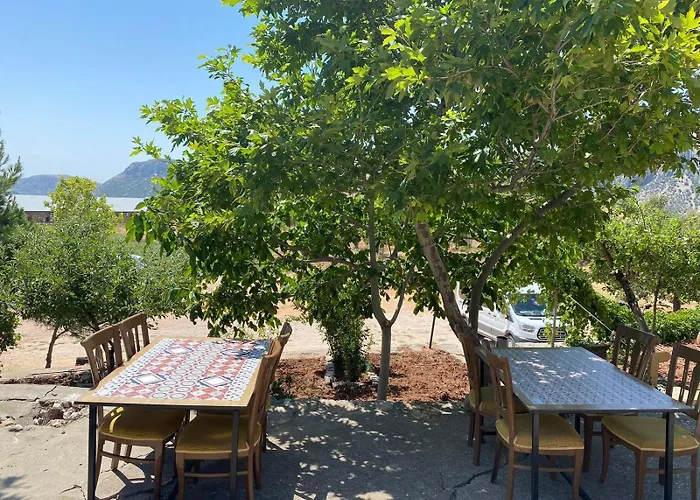 Nemrut Tarihi Hotel