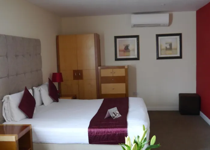 The Pearl Hotel