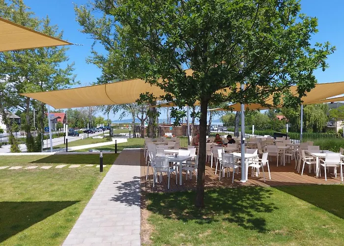 Fenyves Yacht Club Superior