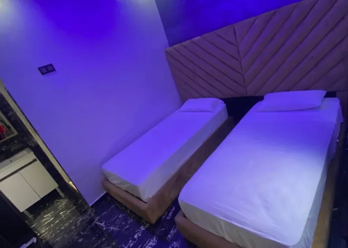 Hotel Al Andalus N8