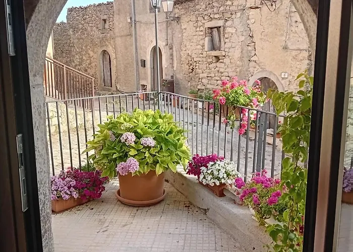 Albergo Diffuso Montalbano Borgo Antico - La Casetta del Vento