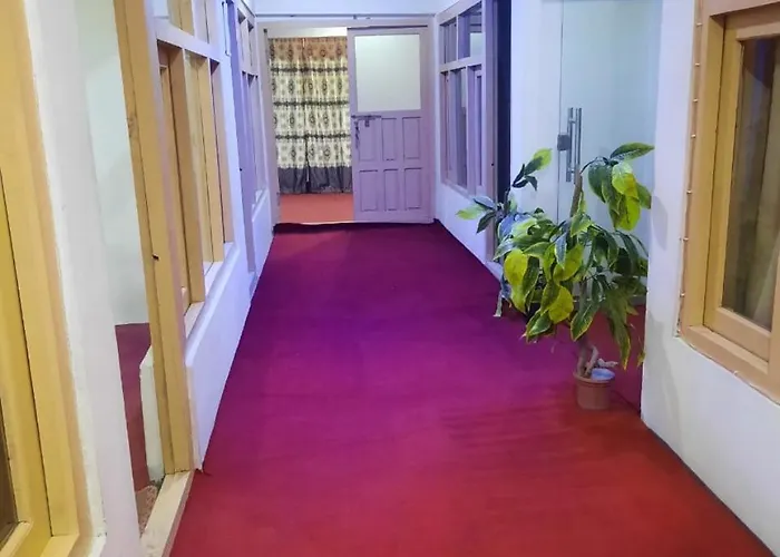 Hotel Highlander Inn Skardu