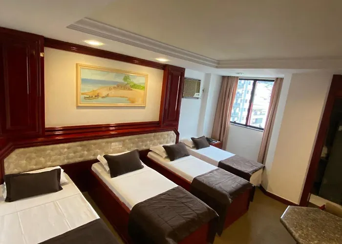 Maxim Plaza Hotel