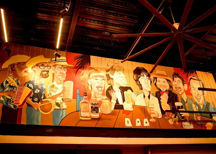 Honky Tonk Colonial