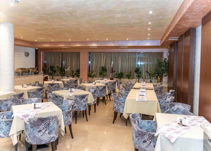 Cosmopolitan Hotel&Wellness
