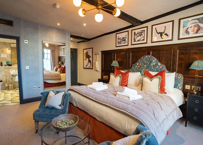 Salisbury Arms Hotel