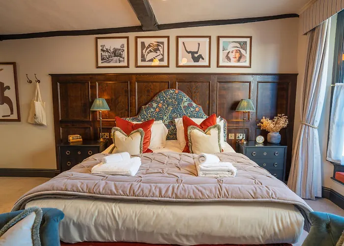 Salisbury Arms Hotel