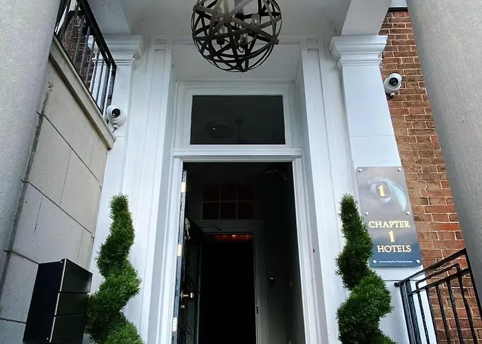 Chapter 1 Hotels