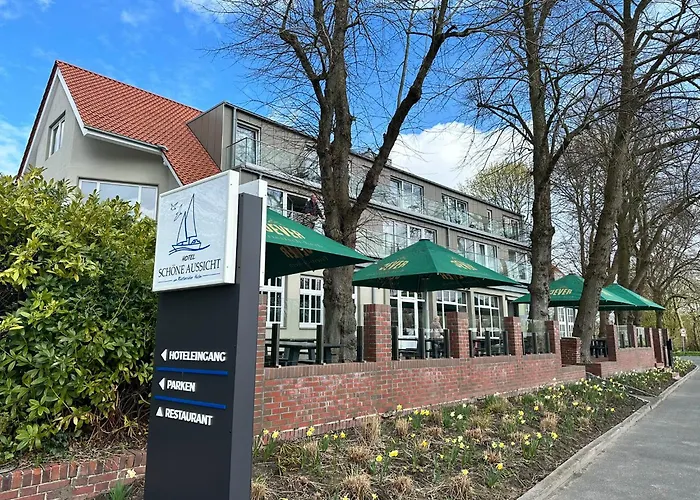 Hotel Schoene Aussicht, Stilvoll Modern, Direkt Am Ruestersieler Hafen