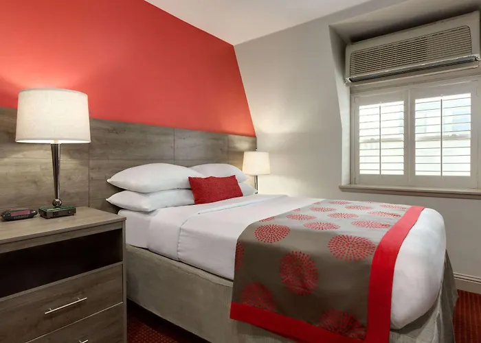 Ramada By Wyndham Oakland Downtown City Center