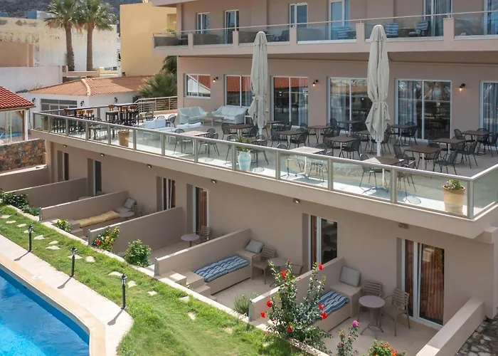 Zeus Hotels Palm Beach