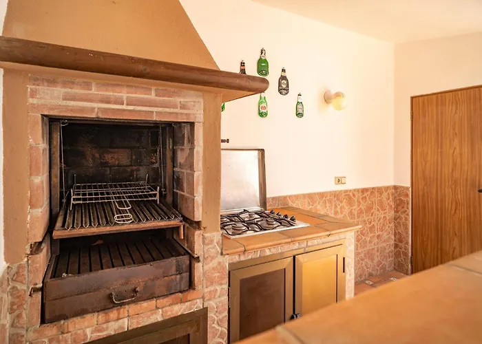 Stunning Home In Marbella With Wifi