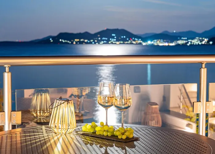 8Moons Boutique Apartments