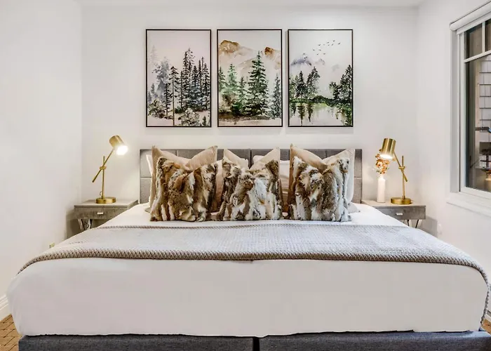 New Listing 3Br 3Ba Condo - Steps To Gondola