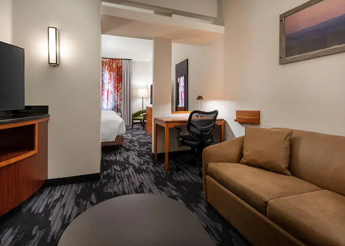 Fairfield Inn & Suites By Marriott Visalia Tulare