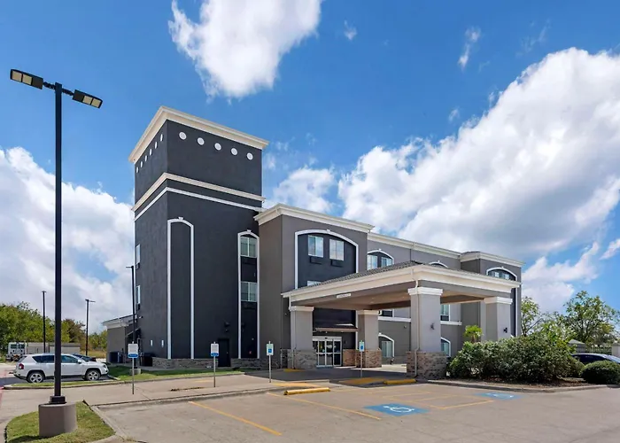Quality Inn & Suites Groesbeck North