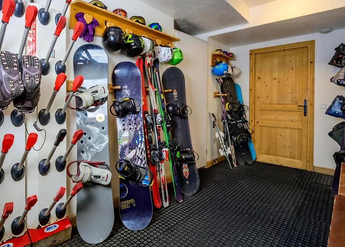 Chalet Leman By Snow Retreat Catered Chalets
