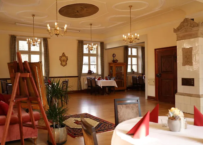 Landschloss Ernestgruen