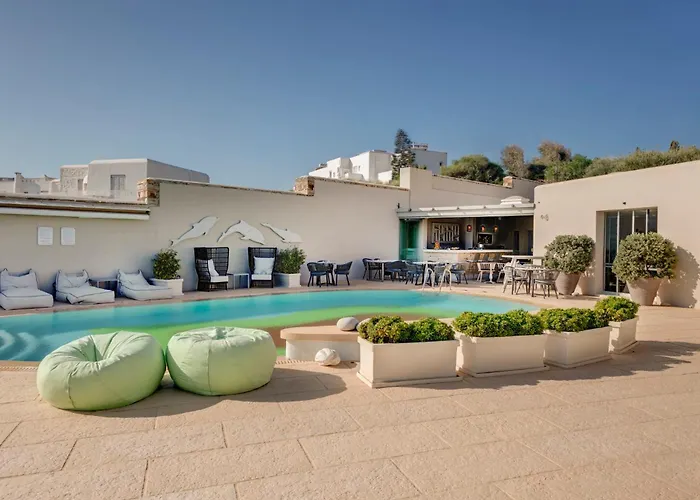 Kouros Art Hotel - Designed For Adults