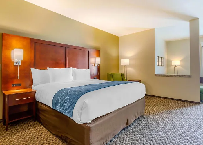 Comfort Suites Burlington Near I-5