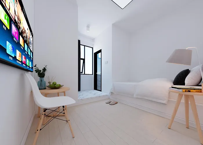 Xiamen 12 Seaside Hotel - Beach-Adjacent About A 3-Minute Walk& English Service & Luggage Storage Service & Freshly Brewed Coffee & Convenient Payment & Pick-Up&Drop-Off Service & 24-Hour Check-In & Exhibition&Conference Center & Huandao Road