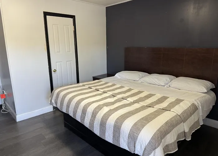 Budget Inn