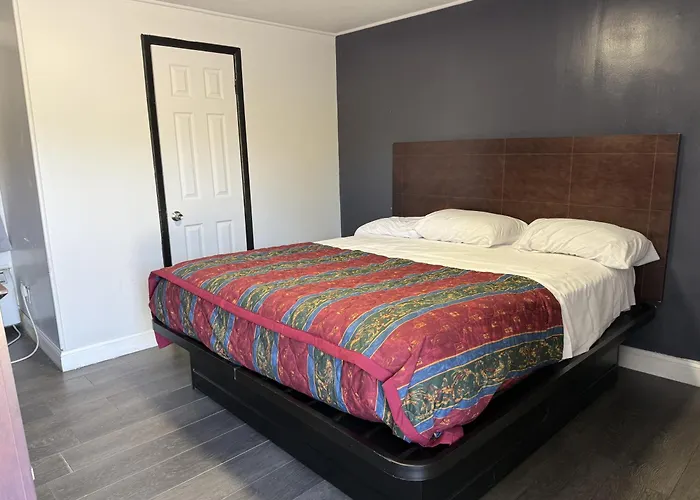Budget Inn