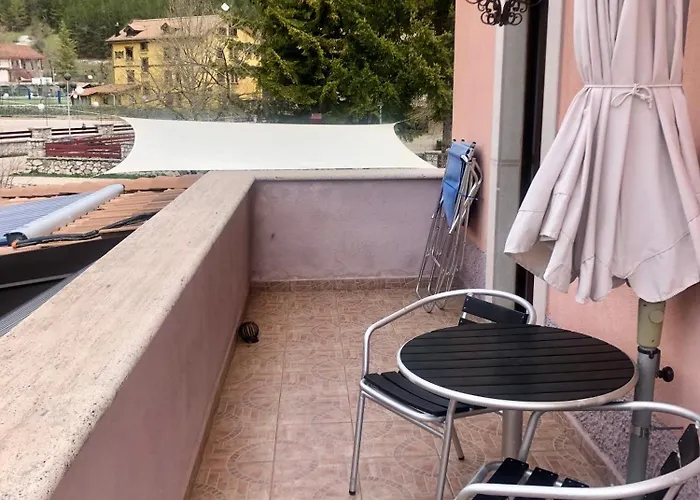 Hotel Bucaneve