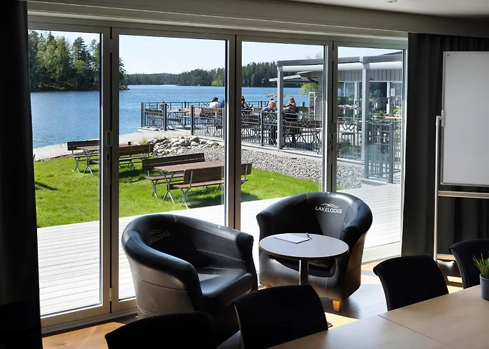 Lakelodge