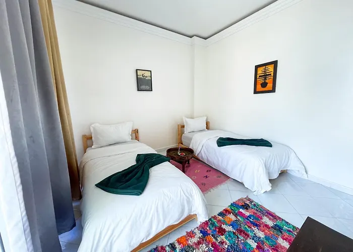 Locals Taghazout Surfcamp