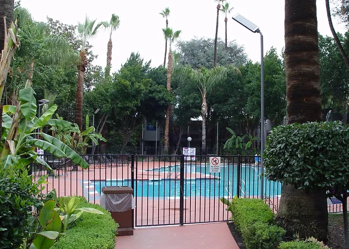 Hiltop Hotel