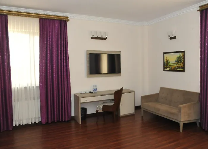 Sunkar Hotel