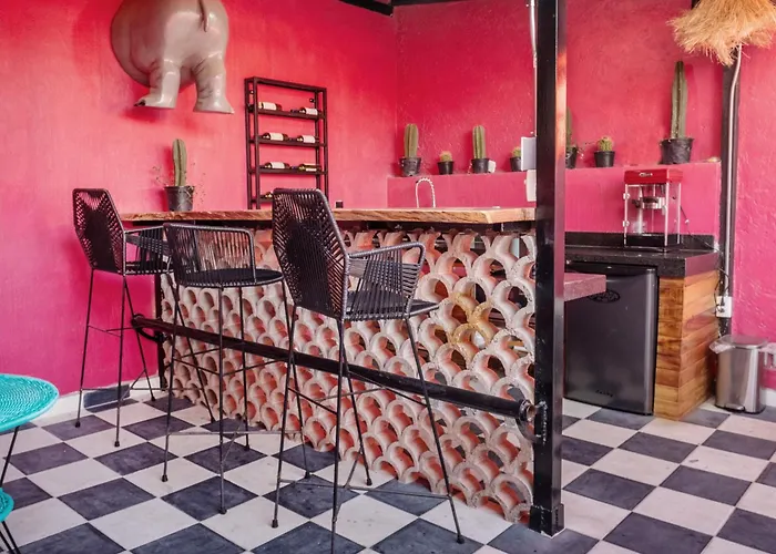 Homestal California Hostal En Tlaquepaque