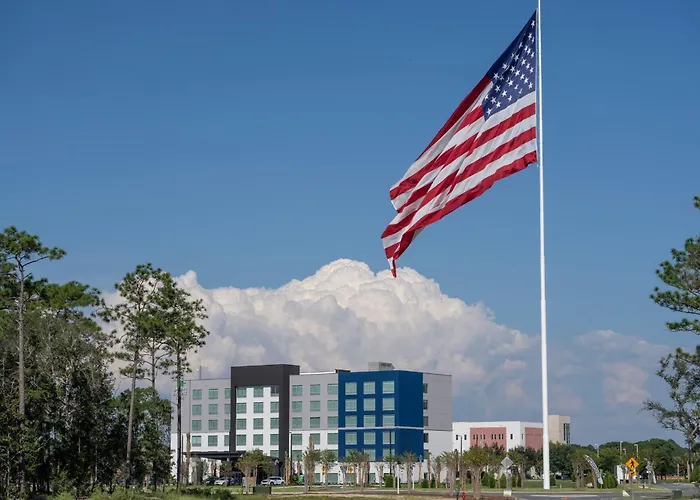 Holiday Inn Express & Suites Fort Walton Beach - Eglin Area By Ihg