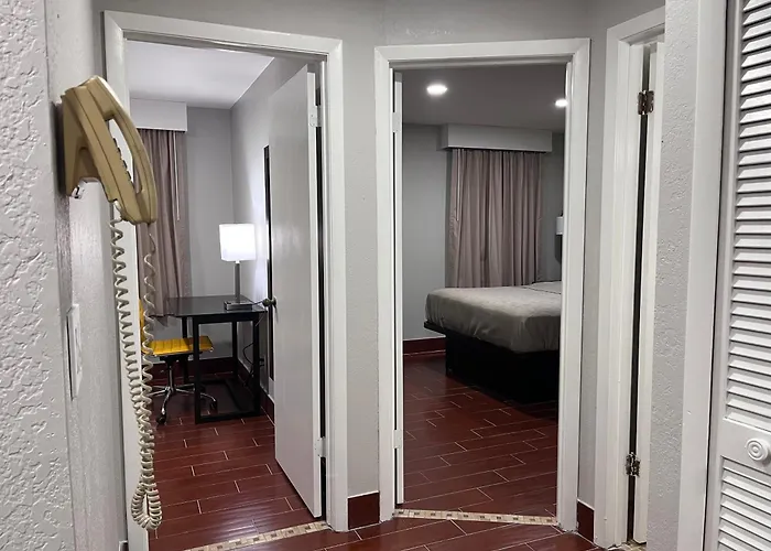 Travelodge By Wyndham Hotel & Cottages St Augustine - Historic