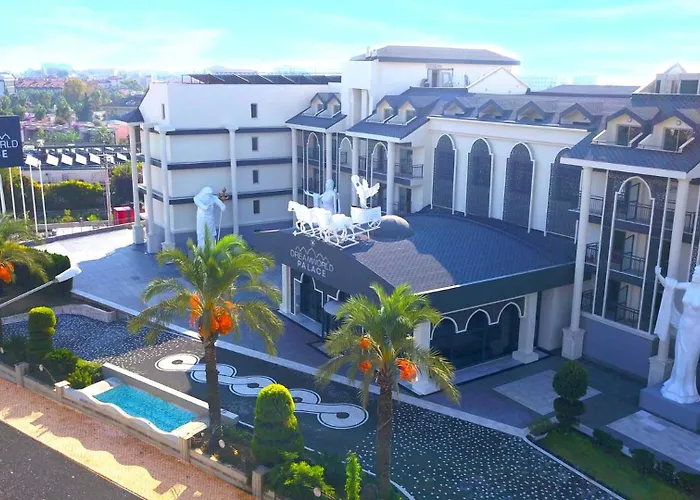 Dream World Palace