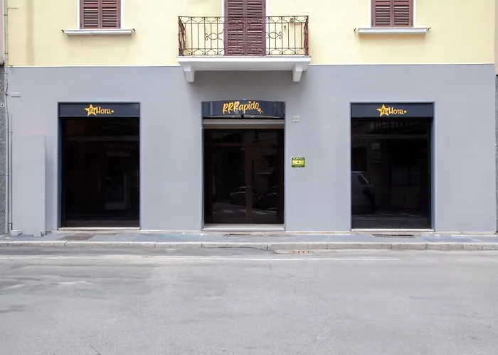 Rrrapido Hotel