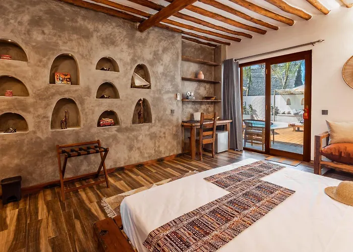 Casa Ananda Boutique Hotel
