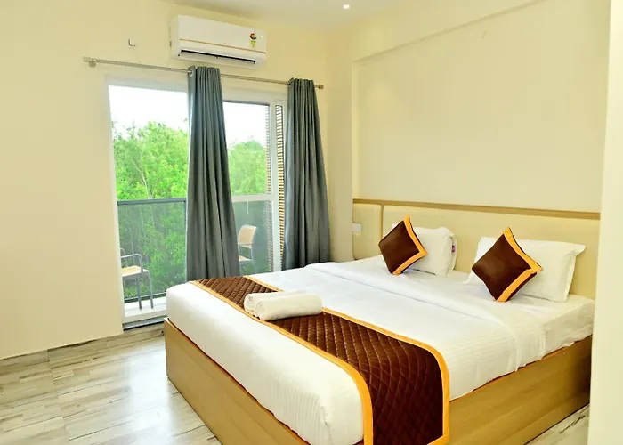 Hometown Sharu'S Inn A Luxury Hotel