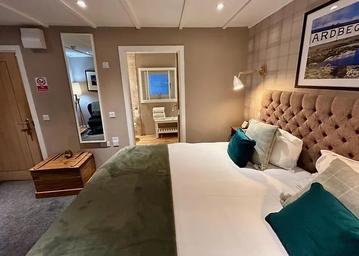Lochindaal Hotel