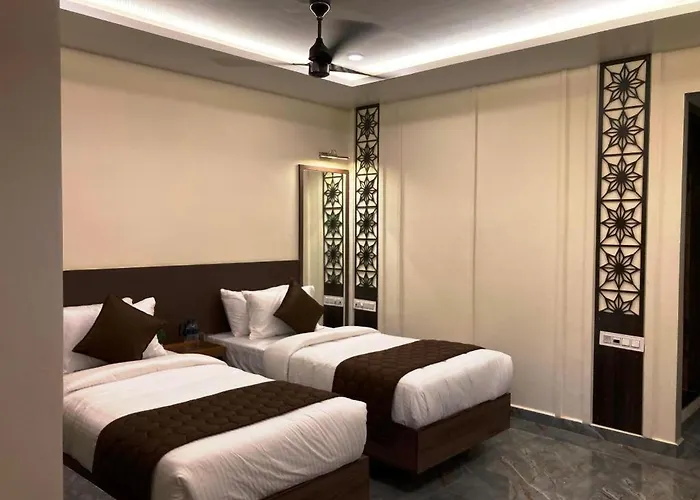 Murali Krishna Apart Hotel
