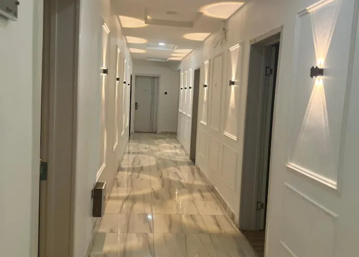 Florence Hotel And Suites