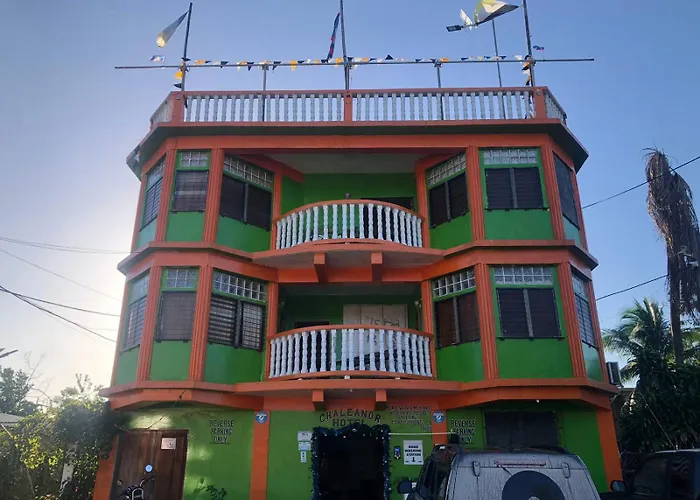 Chaleanor Hotel
