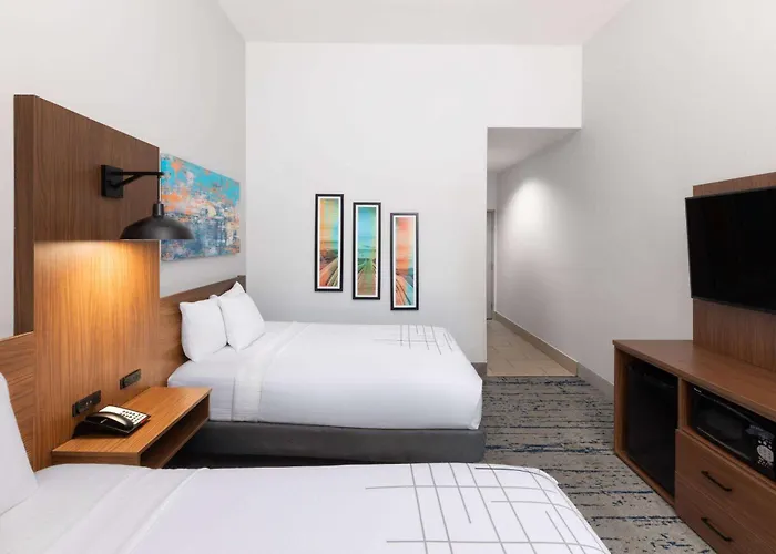 La Quinta By Wyndham Rockport - Fulton