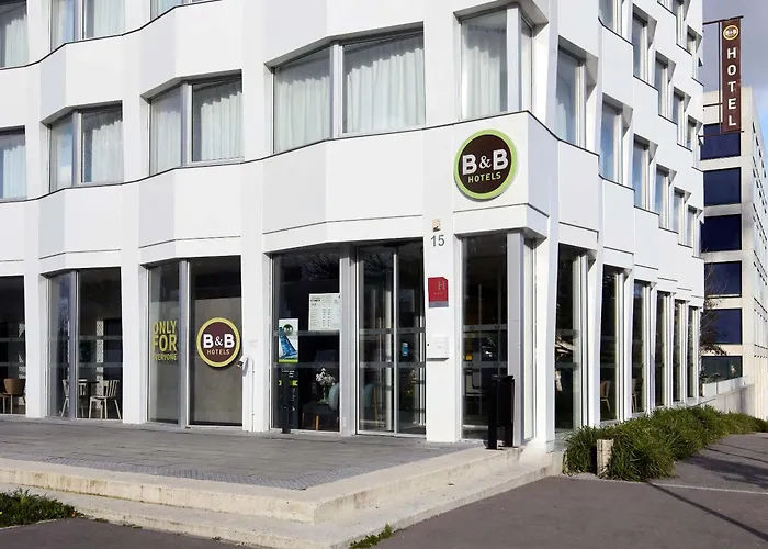 B&B Hotel Massy Gare Tgv