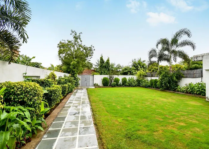 Collection O Hotel Guru Kripa