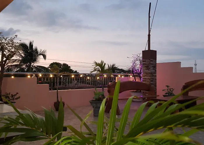 Queenslander Hotel And Restaurant
