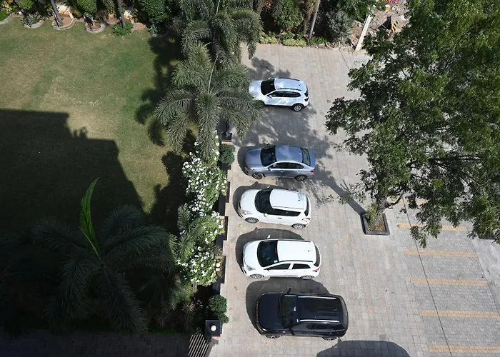 Srijan Inn