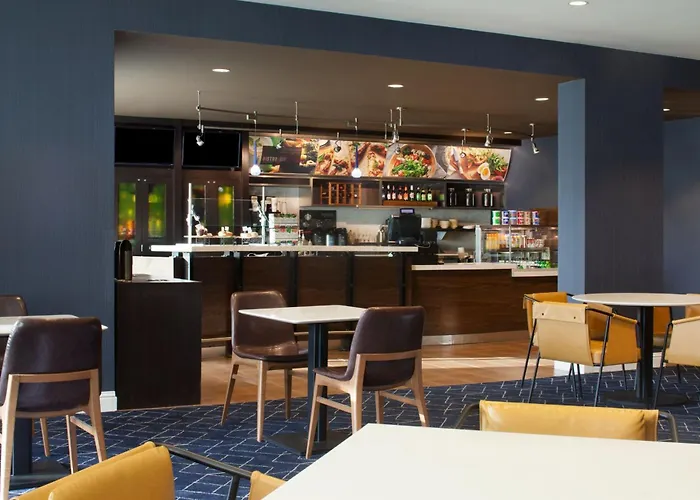 Courtyard By Marriott Newark Silicon Valley